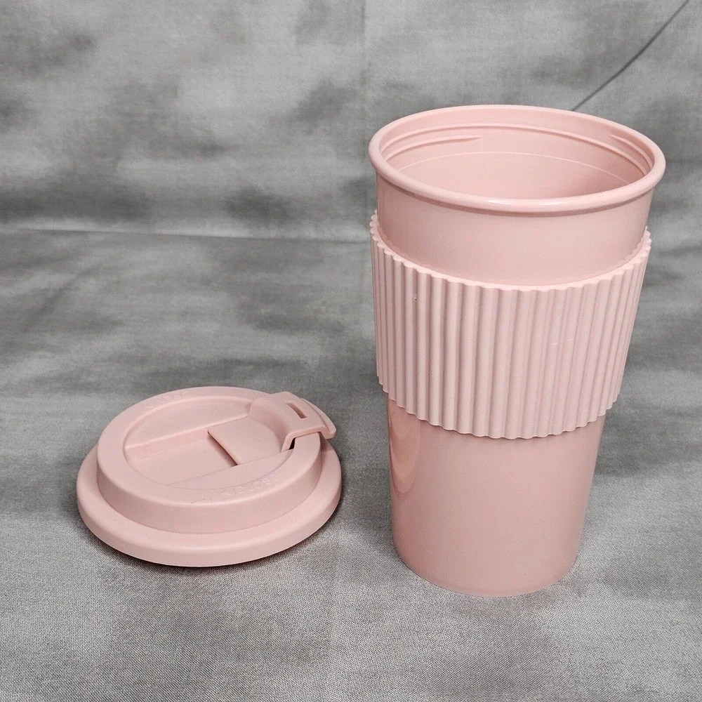LOT OF 14 - Plastic 18 oz Coffee‎ Tumbler w/Lid - PINK - NEW